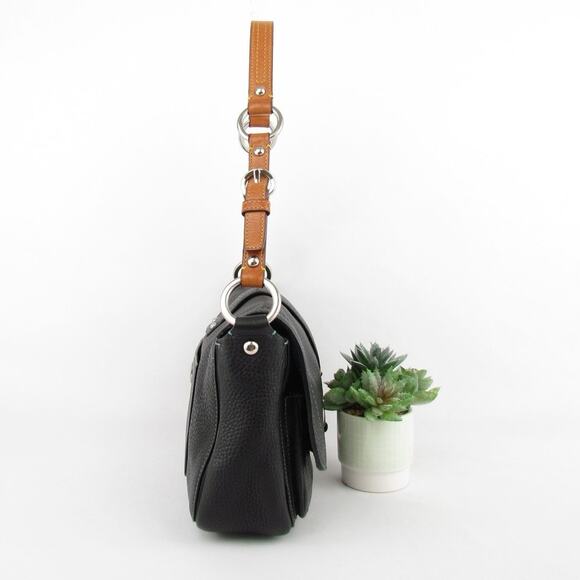 Authentic Coach Black Leather Buckle Flap Shoulder Bag - Picture 3 of 8